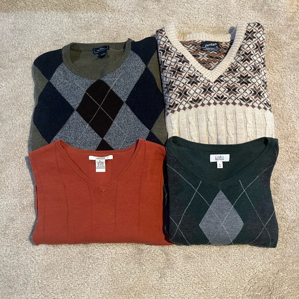 Men/Women’s Sweater Bundle